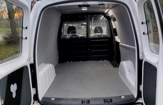 Sprzedam Volkswagen Caddy Long 2.0 TDI 2018r - Zdjęcie 10