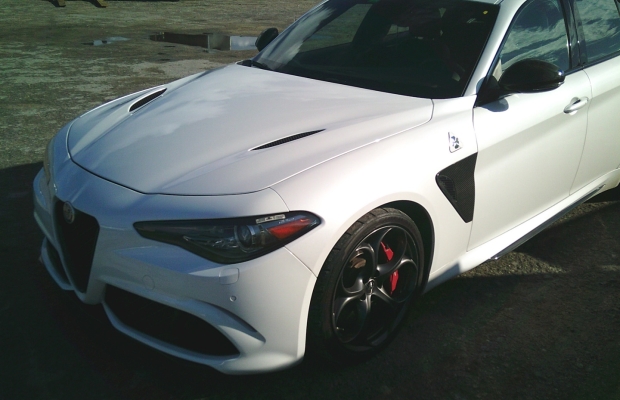 Alfa Romeo giulia quadrifogilo v6 bi turbo - Zdjęcie 2