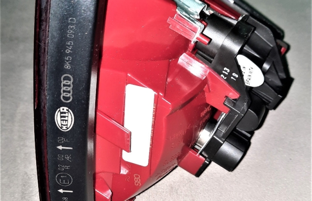 Oryginalna lampa - lewy tył Audi A4 B8 (Sedan) - Zdjęcie 9