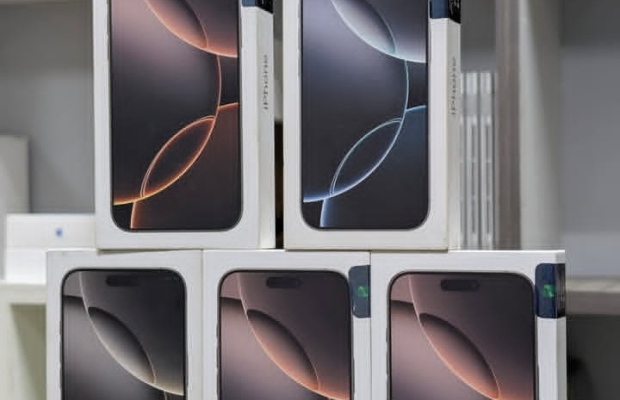 Nowy Apple iPhone 16 Pro Max - Zdjęcie 1