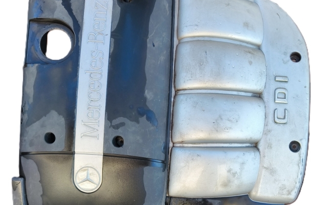 Osłona silnika Mercedes W203 2.2 cdi - Zdjęcie 1