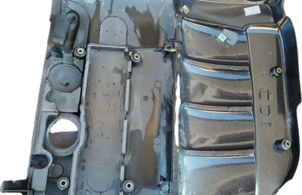 Osłona silnika Mercedes W203 2.2 cdi - Zdjęcie 3