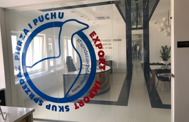 Zamontuję ścianki szklane z folią inteligentną na pilota - Zdjęcie 2