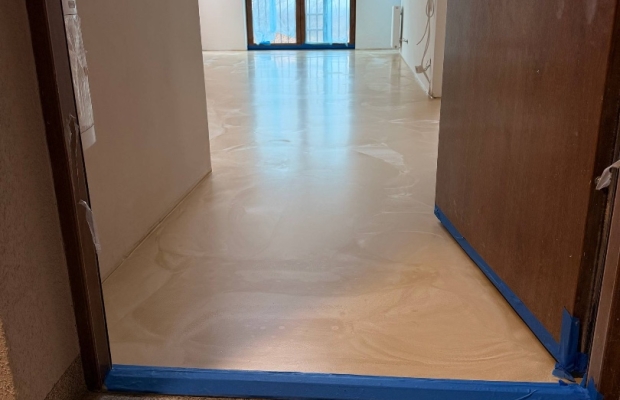 Posadzki z żywicy | Posadzki żywiczne l Posadzki dekoracyjne bez fug - Zdjęcie 1