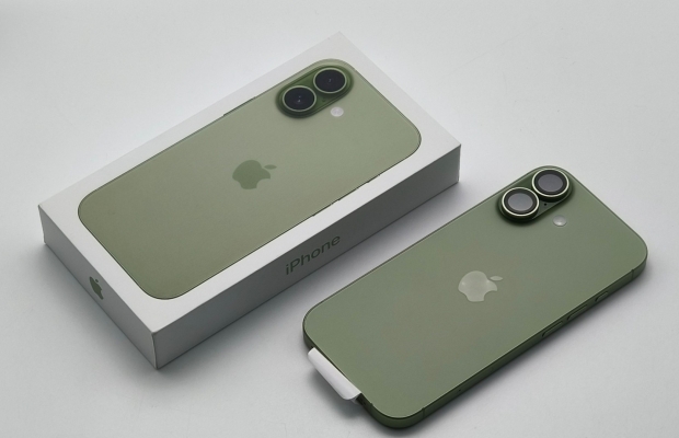 Apple  iPhone 16 Pro Max, iPhone 16 Pro, iPhone 16, 16 Plus - Zdjęcie 8