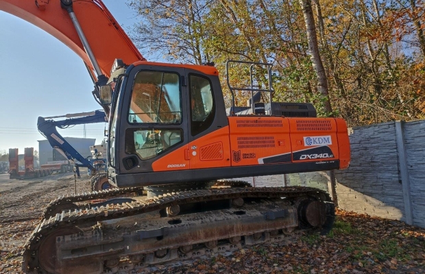 Koparko-ładowarka Doosan DX340LC-5 - Zdjęcie 6