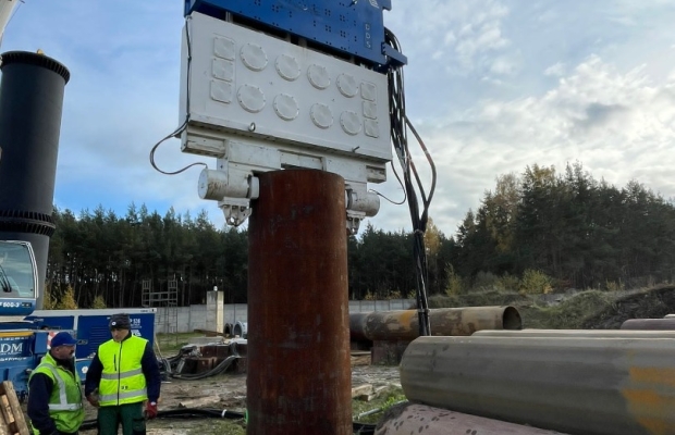 Oferta dotyczy najmu wibromłota SVR 120NF, zasilacz hydrauli - Zdjęcie 1