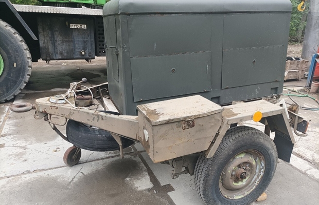 Agregat prądotwórczy na przyczepie PAD-8 - Zdjęcie 1