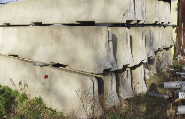 Bariery autostradowe, betonowe - Delta Bloc DB 80 - Zdjęcie 1