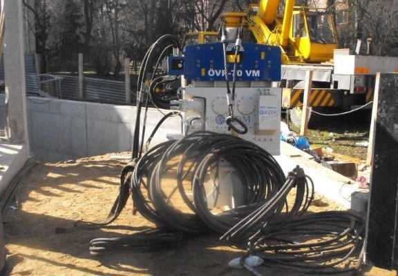 Używany Wibromłot OVR 70VM na koparkę - Zdjęcie 4