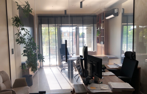 Ścianki szklane z folią inteligentną na pilota - Dostawa oraz montaż - Zdjęcie 2