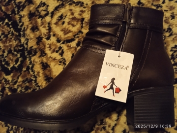 Zdjęcie: Buty damskie kozaki