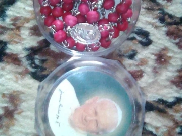 Zdjęcie: Różanieć świety. Pachnący różami polecam