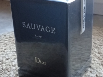 Zdjęcie: Sprzedam perfumy męskie dior sauvage elixir 60ml