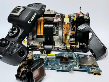 Zdjęcie: CANON Serwis POZNAŃ, Naprawa Aparatów Cyfrowych i Obiektywów