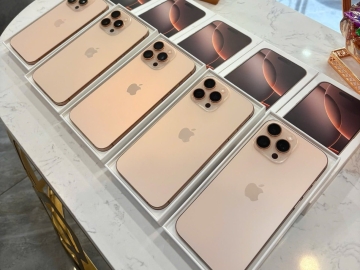 Zdjęcie: Apple  iPhone 16 Pro Max, iPhone 16 Pro, iPhone 16, 16 Plus