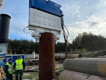 Zdjęcie: Oferta dotyczy najmu wibromłota SVR 120NF, zasilacz hydrauli