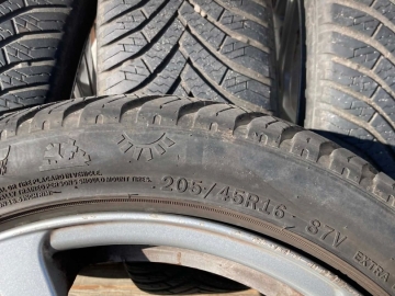 Zdjęcie: Koła wielosezonowe