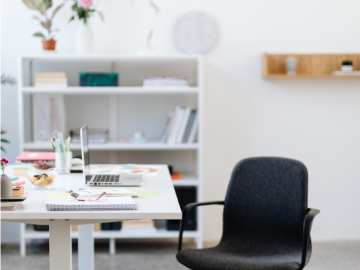 Zdjęcie: Porządek w biurze buduje renomę firmy.