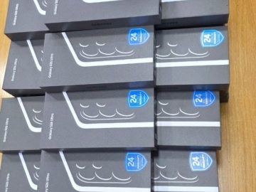 Zdjęcie: WWW.PHOTVPC.COM Nowy, Samsung 26, Samsung S26 Ultra, iPhone, iPhone 16, iPhone 16 Pro Max, iPhone 17 Pro Max,