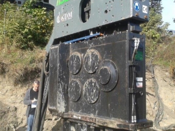 Zdjęcie: Używany wibromłot ICE 20 RFW do pracy na dźwigu