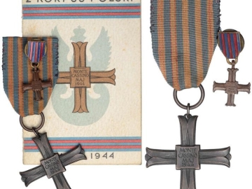 Zdjęcie: KUPIĘ WOJSKOWE MEDALE,ODZNAKI,ODZNACZENIA,MILITARIA