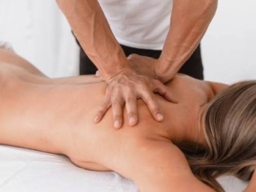 Zdjęcie: Masaż erotyczny dla kobiet. Cena-200 zł.