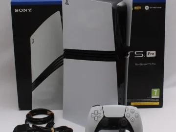 Zdjęcie: Sony PlayStation PS5 Pro, Sony PS5 Slim, Xbox Series X 2TB