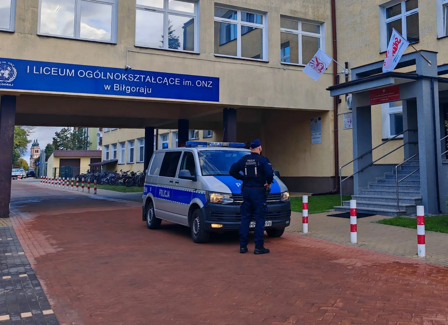 Ogólnopolska akcja policji w szkołach: Skontrolowano 50 tys. placówek | Blipo.pl